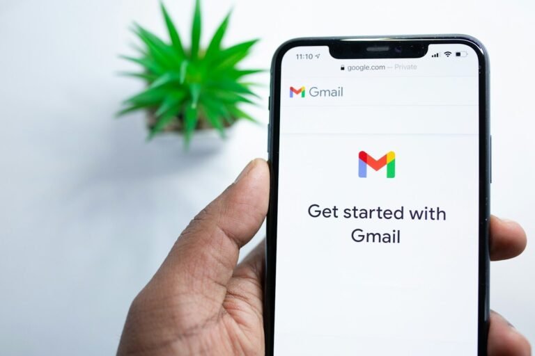 7 Alasan Bisnis Anda Harus Menggunakan Email Profesional: Kunci Branding Masa Kini